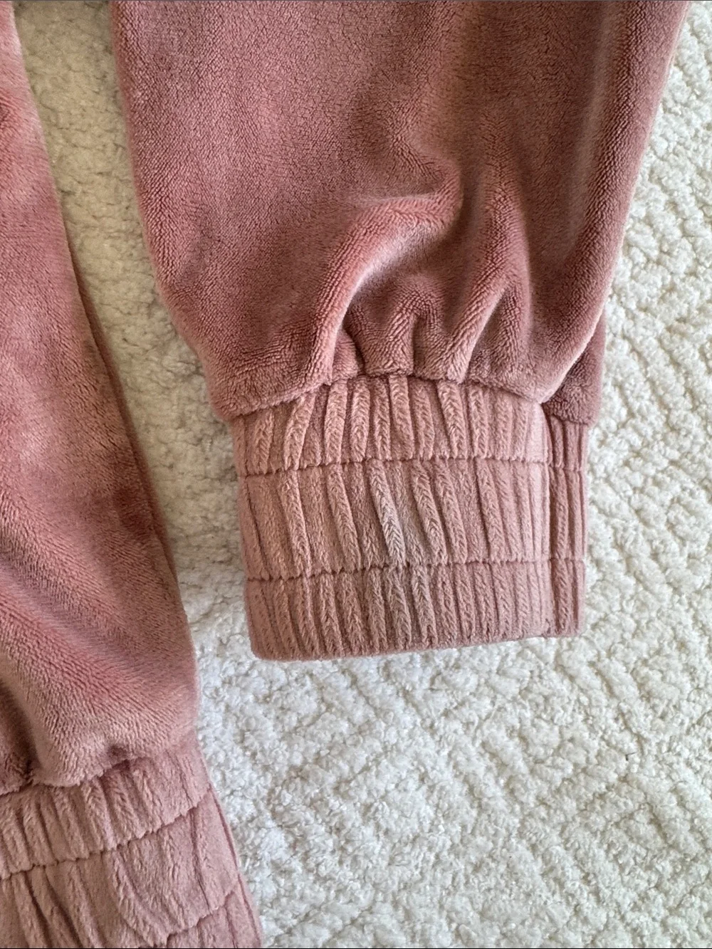 Guess plush velour